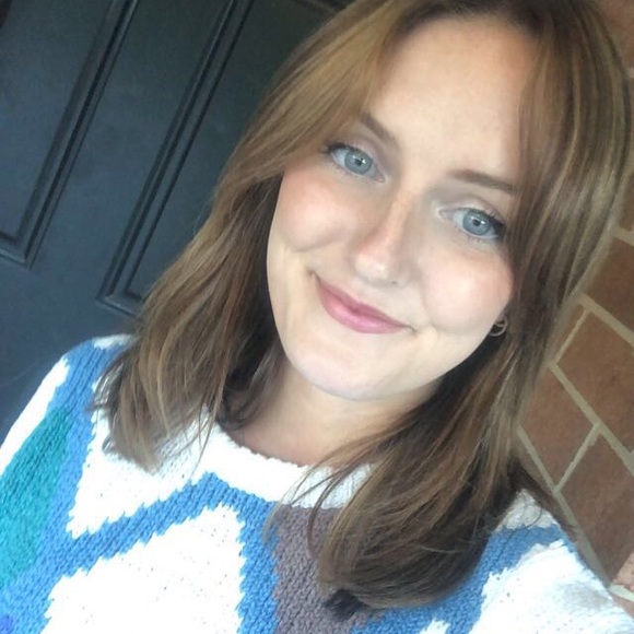 Meet your Posher, Kat - Picture 6 of 8